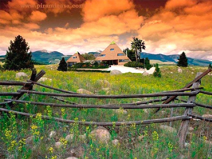 Piramicasa resistente a vientos fuertes y terremotos
