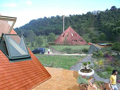 Casa piramidal en monte